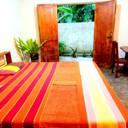 Mount Rest Villa Hikkaduwa Exterior photo